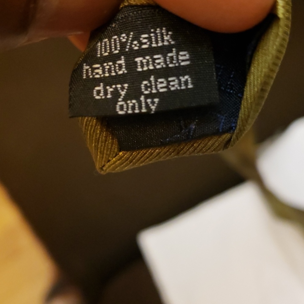 MONA LISA 100% SILK NECK TIE - Picture 3 of 8